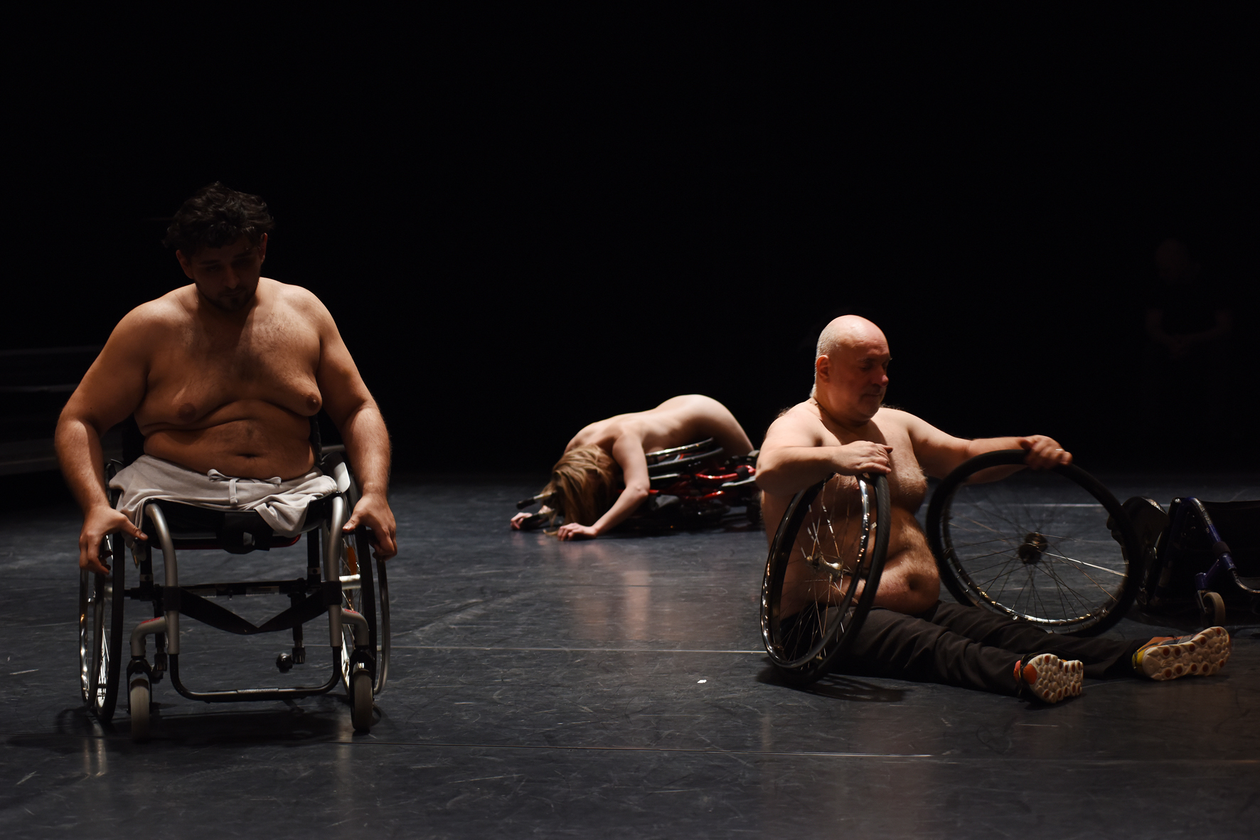 <p><strong>Every Body Electric</strong>, Doris Uhlich, programmert av Black Box teater <br />Foto: Alexi Pelekanos</p>